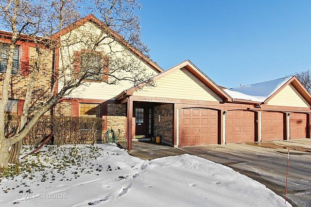 1st image of 835 Weidner Ct S #835