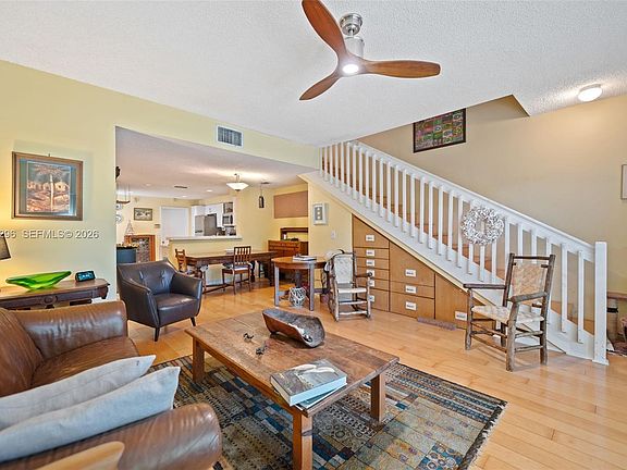 5th image of 1456 Veracruz Ln #4-5