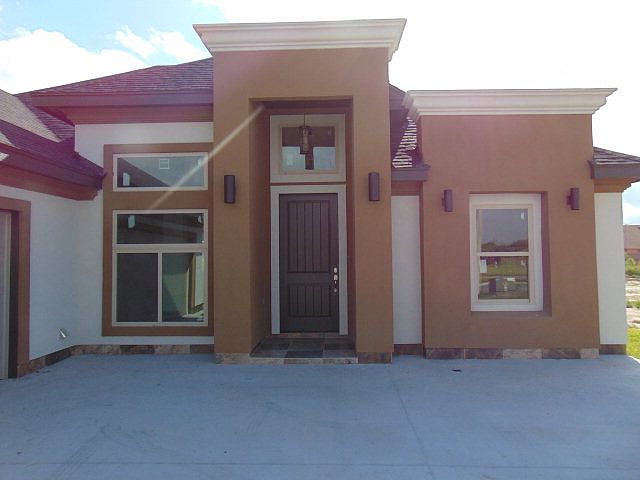 1st image of 6829 Villa De Jardin