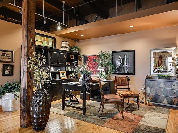 3rd image of 105 S 9th St APT 806
