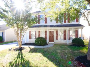 5327 Peachwood Dr, Charlotte, NC 28216
