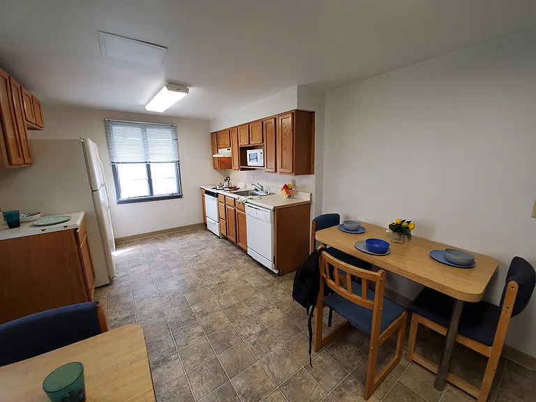 105 Dryden Ct — Photo 7