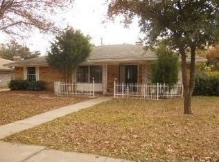 1326 Drexel Dr, Irving, TX 75061