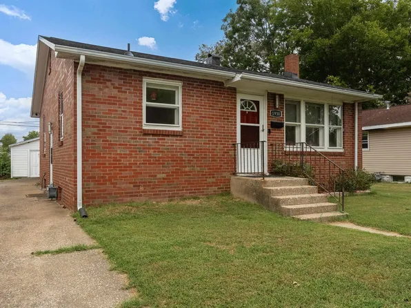 1930 Herbert St, Murphysboro, IL 62966