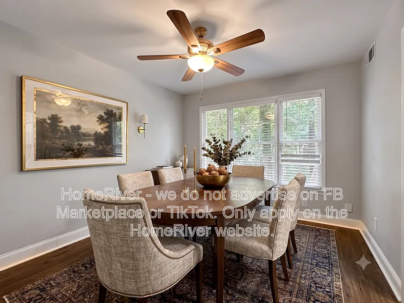 4 bed, 3.0 bath, 1984 sqft, $2,545 — Photo 3