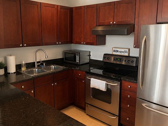 4th image of 30 E Huron St APT 3306
