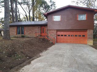 517 Kavanaugh Dr, Vicksburg, MS 39180