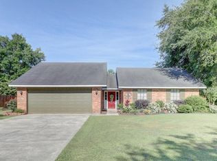 105 Elie Dr, Youngsville, LA 70592