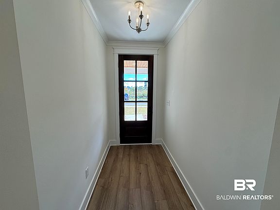 3rd image of 9267 Parker Ln