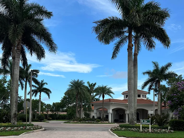 9774 Isles Cay Dr — Photo 11