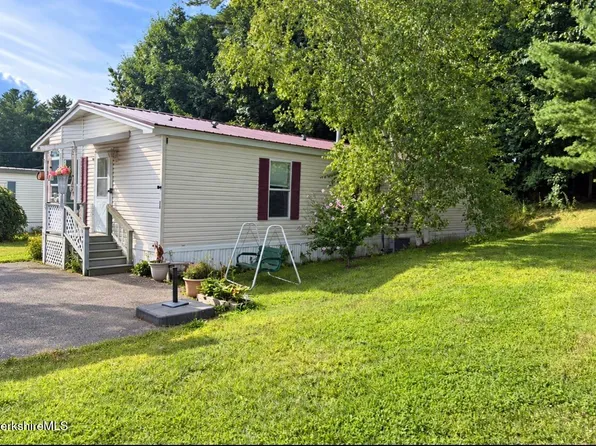 245 Cheshire Rd #34, Pittsfield, MA 01201