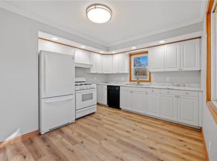 2760 NE Aurora Ave, Des Moines, IA 50317