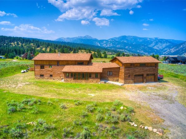 135 Twin Antler Dr, Gallatin Gateway, MT 59730