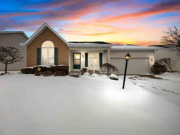 1013 Fredricksburg Ct, South Bend, IN 46614
