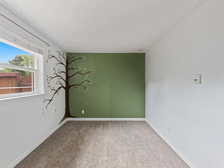 1270 N Adams St — Photo 13