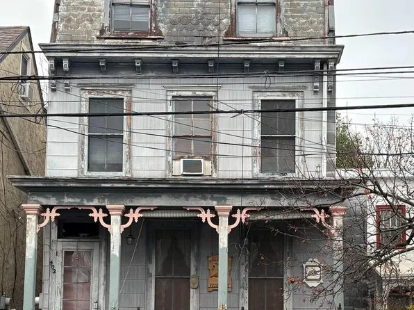 402 Prince St, Bordentown, NJ 08505