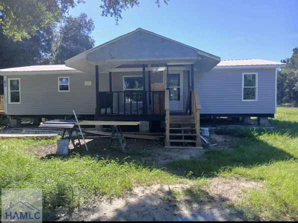 25 Mitchell Rd, Hinesville, GA 31313