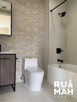 Rented by Rumah Realty Inc | media 11