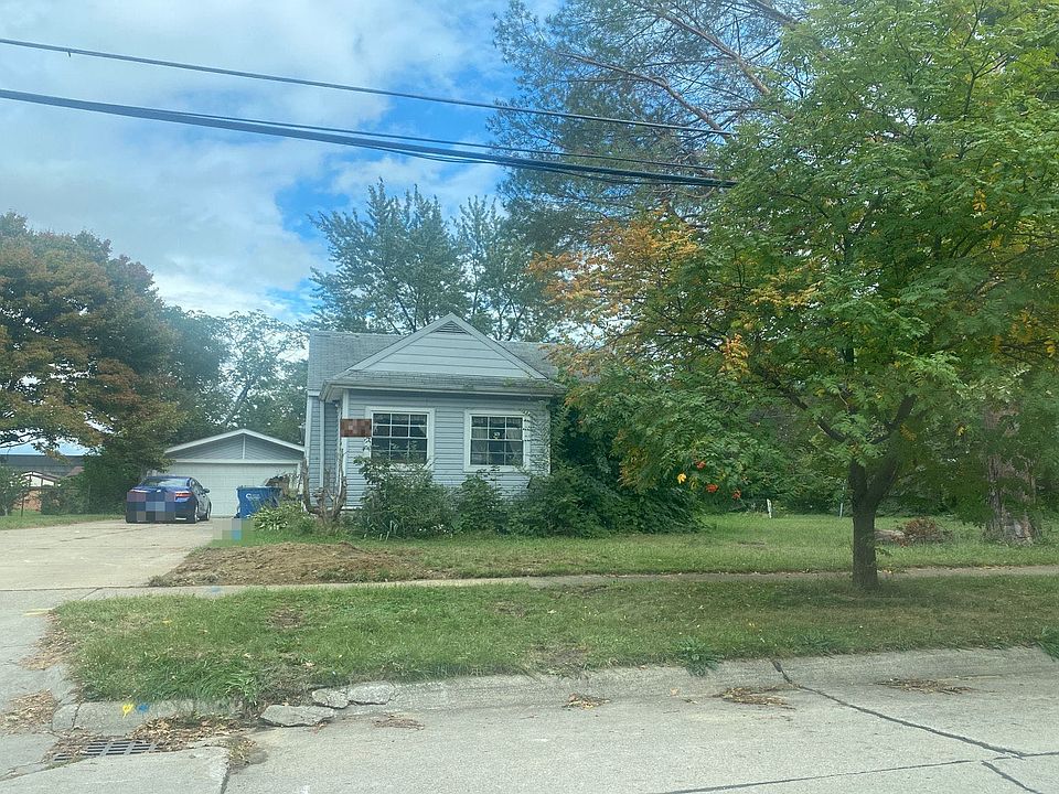 1st image of 25120 Pineview Ave