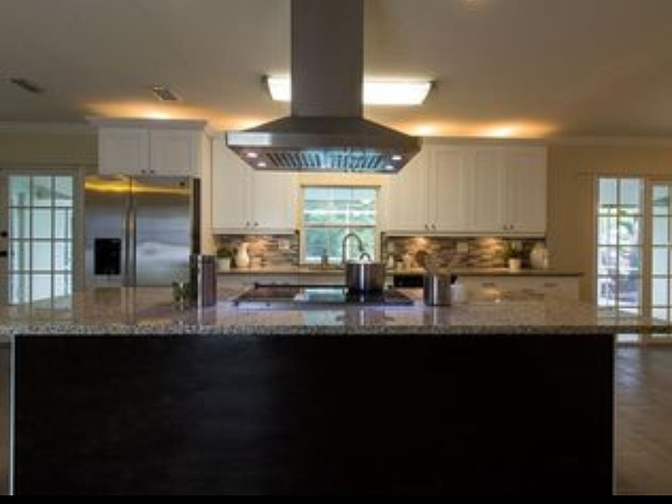 1st image of 2503 Trinidad St