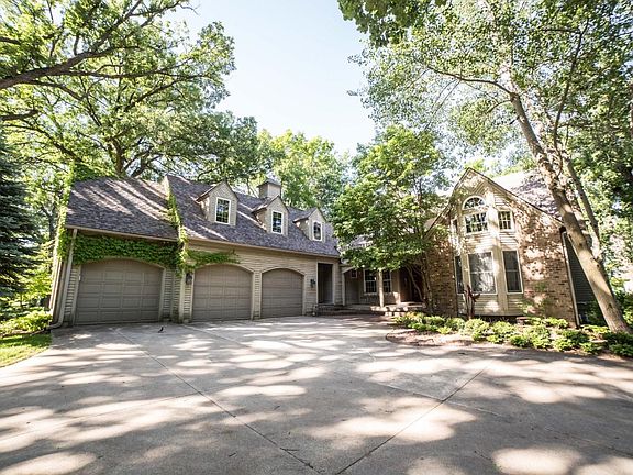 2nd image of 7005 Lake Shore Dr