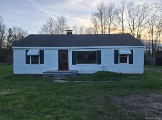 1471 Wadhams Rd, Smiths Creek, MI 48074