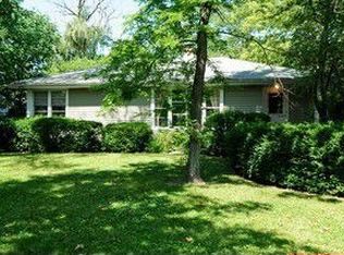 1910 Sunnyside Ave, Highland Park, IL
