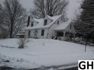 105 High St, Pine Grove, PA 17963