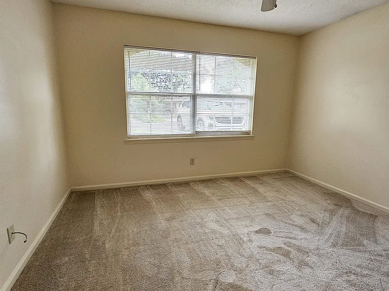 1322 Kings Dr #A — Photo 25