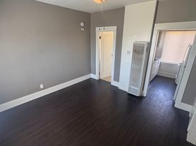 1519 Obispo Ave, Long Beach, CA