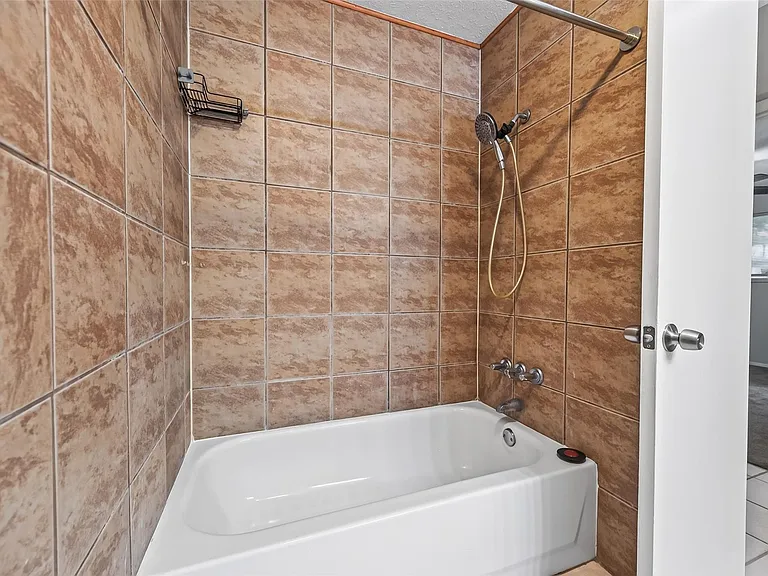 22803 Carter Moir Ln — Photo 16