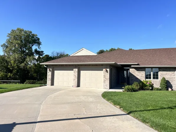 1318 Regency Cir S, Norfolk, NE 68701