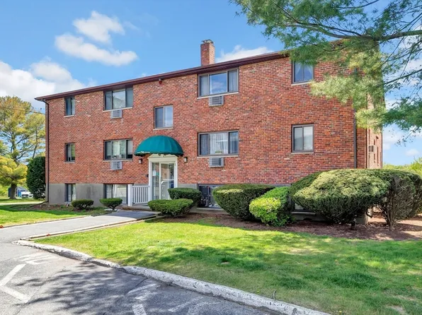 38 Bayview Ter APT 1, Danvers, MA 01923