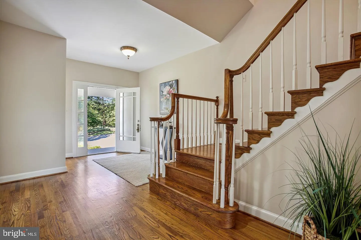 5 bed, 3.5 bath, 4345 sqft, $6,850 — Photo 3