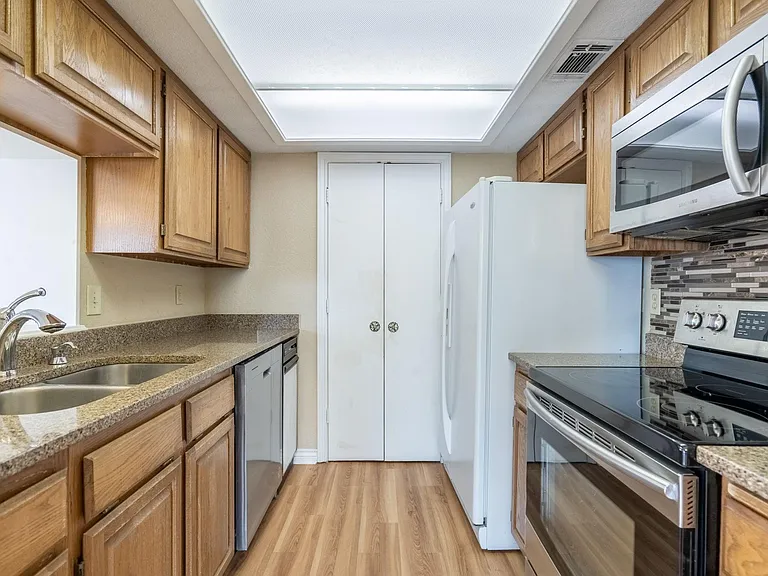 1518 Signal Ridge Pl — Photo 6