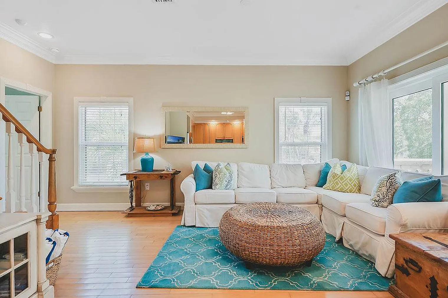 3 bed, 3.0 bath, 1991 sqft, $8,927 — Photo 1