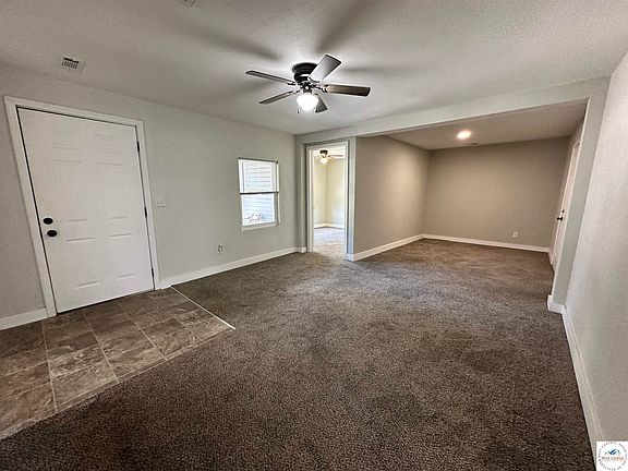 4th image of 618 Benton St