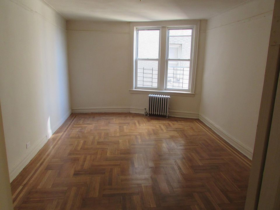 2nd image of 2424 Davidson Ave