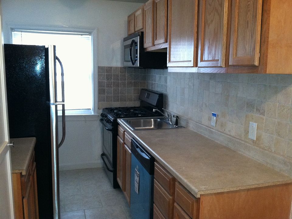 New Kitchent & appliances