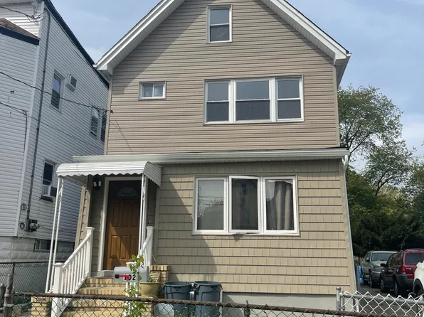 102 Caroline St, Staten Island, NY 10310