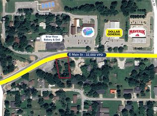 33 E Main St, Farmington, AR 72730