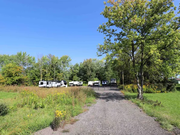 12290 E Corunna Rd, Lennon, MI 48449