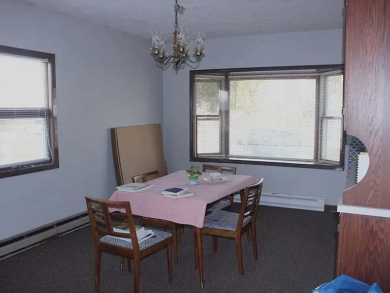 1517 N Woodridge Ave — Photo 5