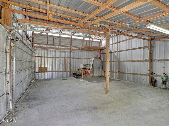 5th image of 163 George Sumner Road