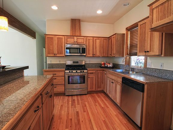 NEW stainless appliances