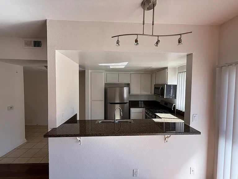1059 S Bedford St #203 — Photo 4