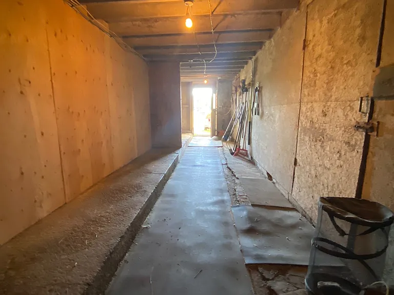 1351 Calypso St — Photo 8