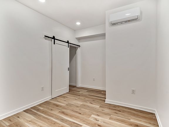 4th image of 3836 W Girard Ave #1