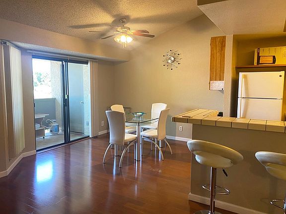 4th image of 25 Kenbrook Cir