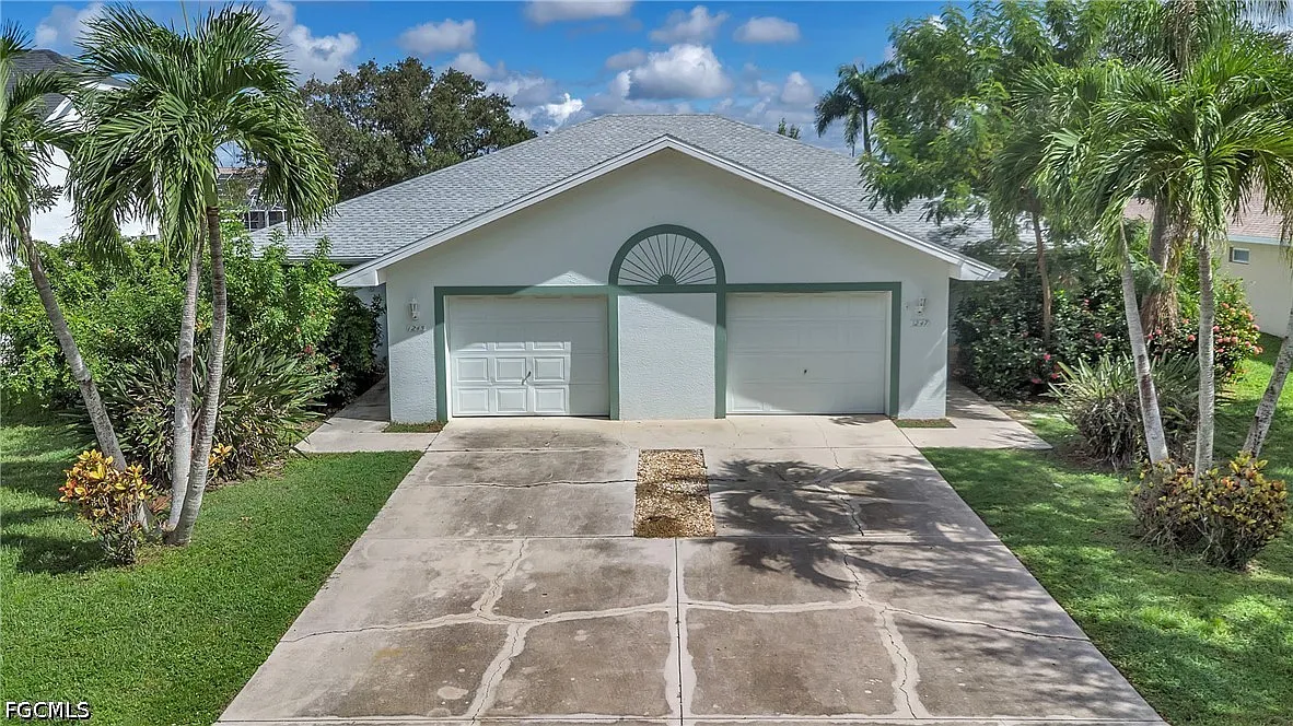 2 bed, 2.0 bath, 1200 sqft, $1,750 — Photo 1